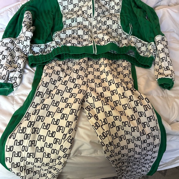 Green and White Out From Under Tracksuit Urban Outfitters - Picture 3 of 7